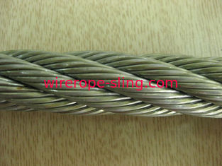 Gru a cavalletto che solleva i fili esterni del cavo metallico LKS 6-2 CP di 10mm compressi